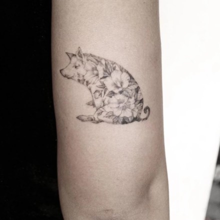 22张猪年的小猪主题纹身图案欣赏