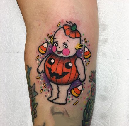 可爱的一组9张彩色卡通小纹身欣赏