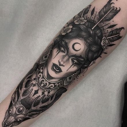 包大臂的9张暗黑女郎纹身图案