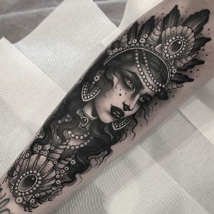 包大臂的9张暗黑女郎纹身图案