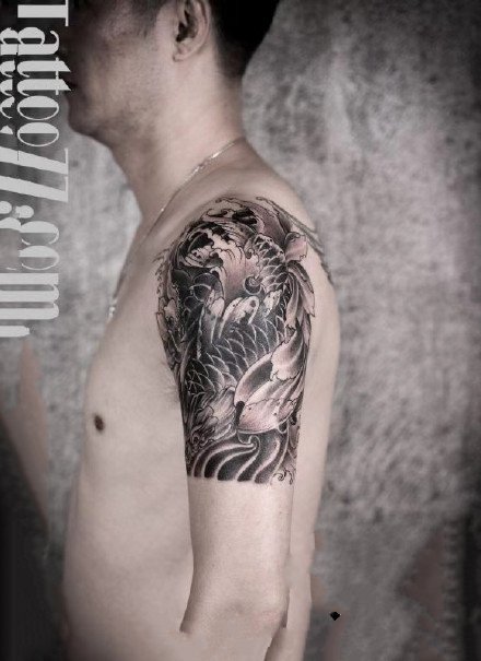 大臂上的9张好看纹身作品图片