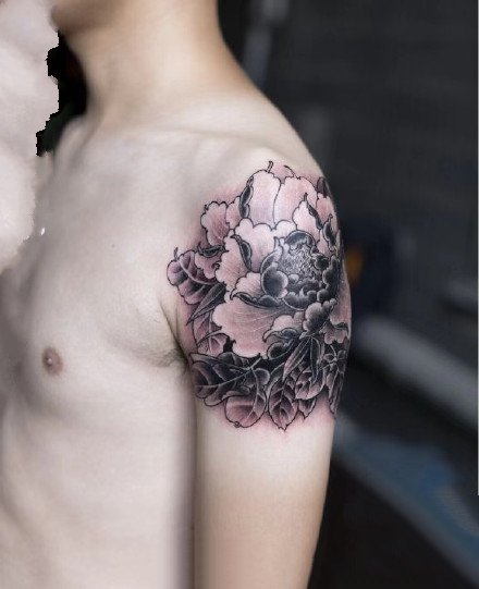 大臂上的9张好看纹身作品图片