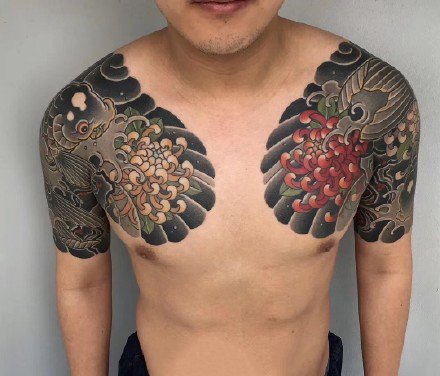 老传统风格的男性帅气纹身图片9张