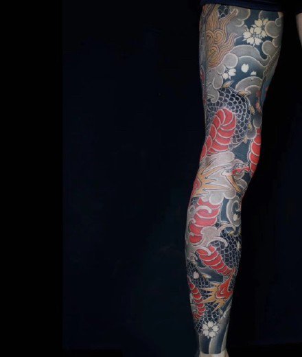 老传统风格的男性帅气纹身图片9张