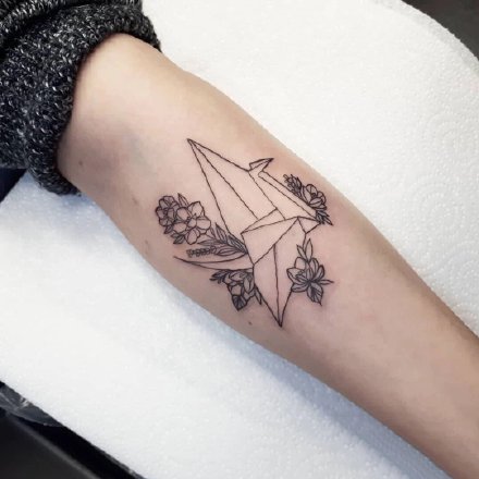 适合小臂的超简约可爱小纹身图18张