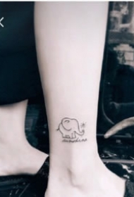 纹在脚踝处的18组超简约不显眼小纹身