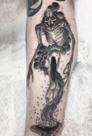 9张中世纪暗黑风格的纹身作品欣赏