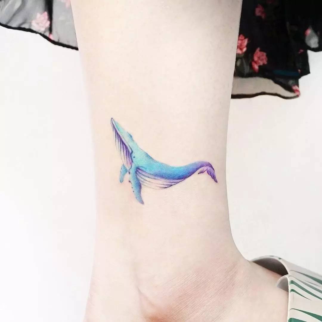 纹身唯美图片  清新怡人的彩绘唯美纹身图案