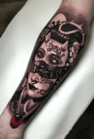 欧美的包小臂写实纹身作品9张