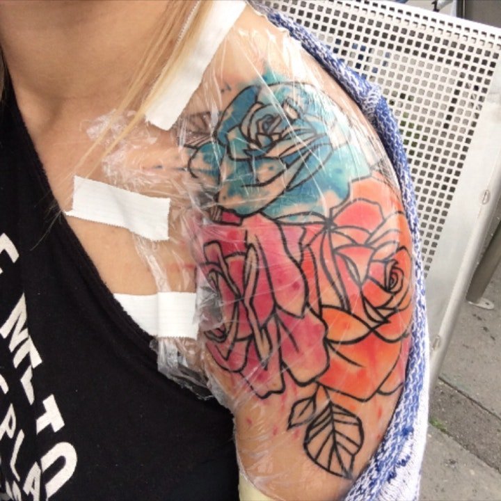 玫瑰纹身图  一组娇艳美丽的玫瑰纹身图案