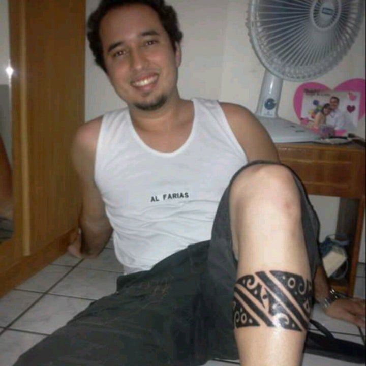 纹身黑色  部落气息浓厚的黑色图腾纹身图案