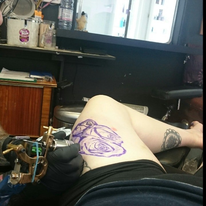 玫瑰纹身图  一组娇艳美丽的玫瑰纹身图案