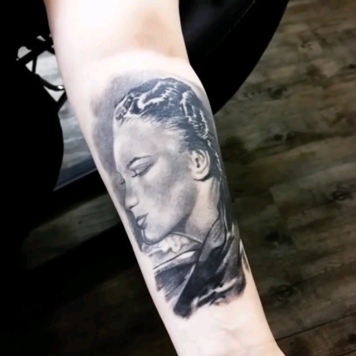 纹身图人物图片  多款形象而又生动的人物纹身图案