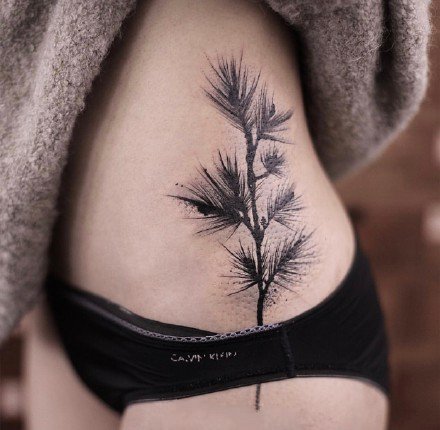 中国水墨风格的花卉植物纹身图案欣赏