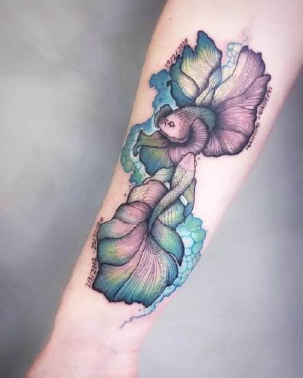 9张适合双鱼座的双鱼纹身作品图案