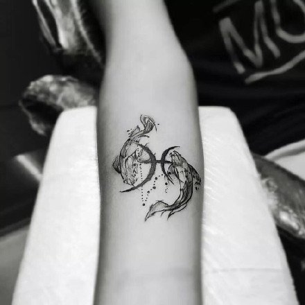 9张适合双鱼座的双鱼纹身作品图案