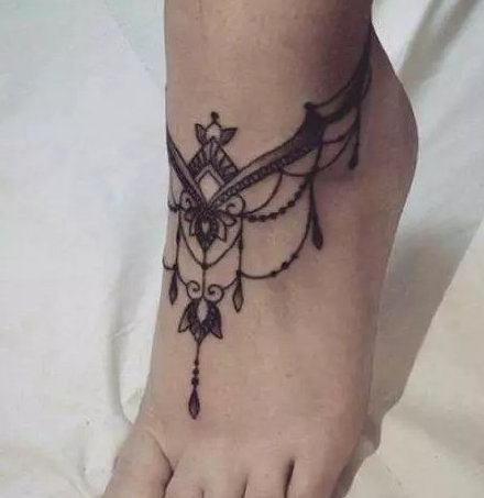 适合脚背的9张脚部纹身作品图