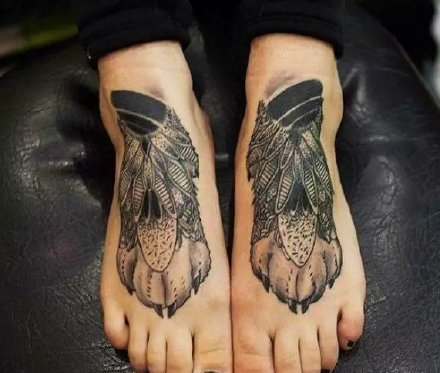 适合脚背的9张脚部纹身作品图
