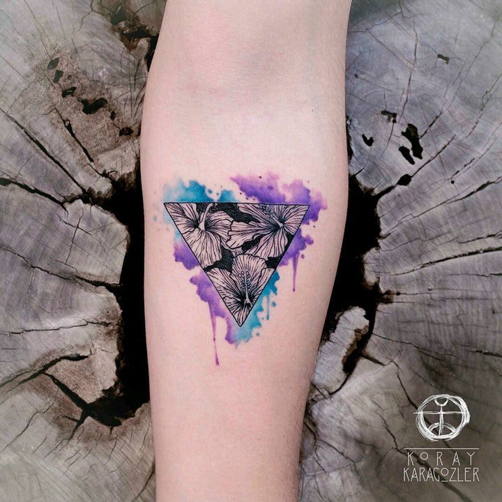 水彩纹身图片 唯美而又尽显柔美姿态的水彩纹身图案