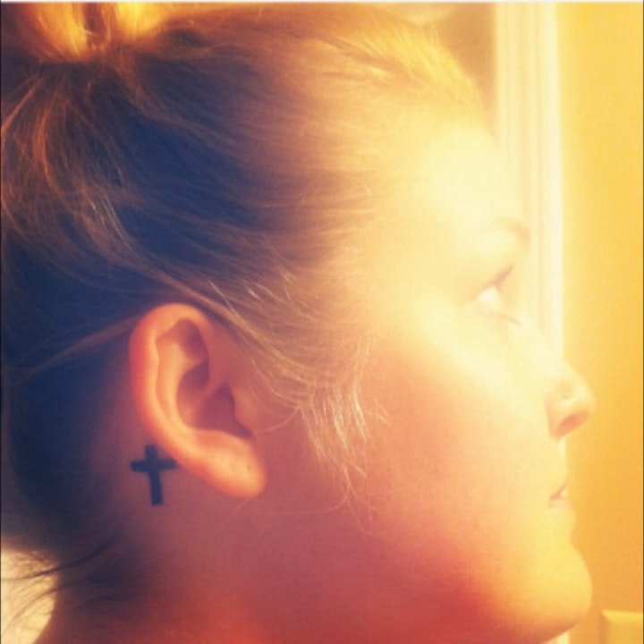 十字架纹身图案 黑灰色调不同风格的十字架纹身图案