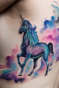 独角兽纹身  梦幻而又少女心十足的独角兽纹身图案