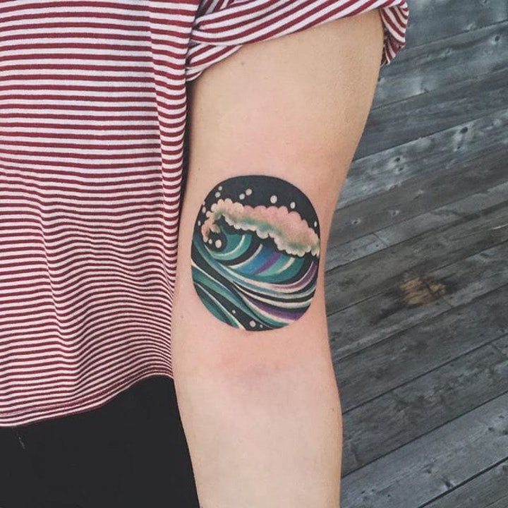 浪花纹身图片 9款波澜壮阔的海浪纹身图案