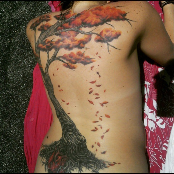 纹身树木的图像  9款苍翠挺拔的树木纹身图案