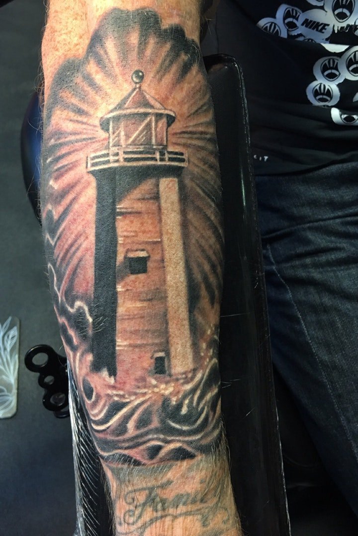 灯塔纹身   9组象征着温暖与光明的灯塔纹身图案