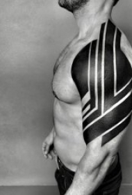 个性简单纹身图案   9张简单设计的线条纹身图案