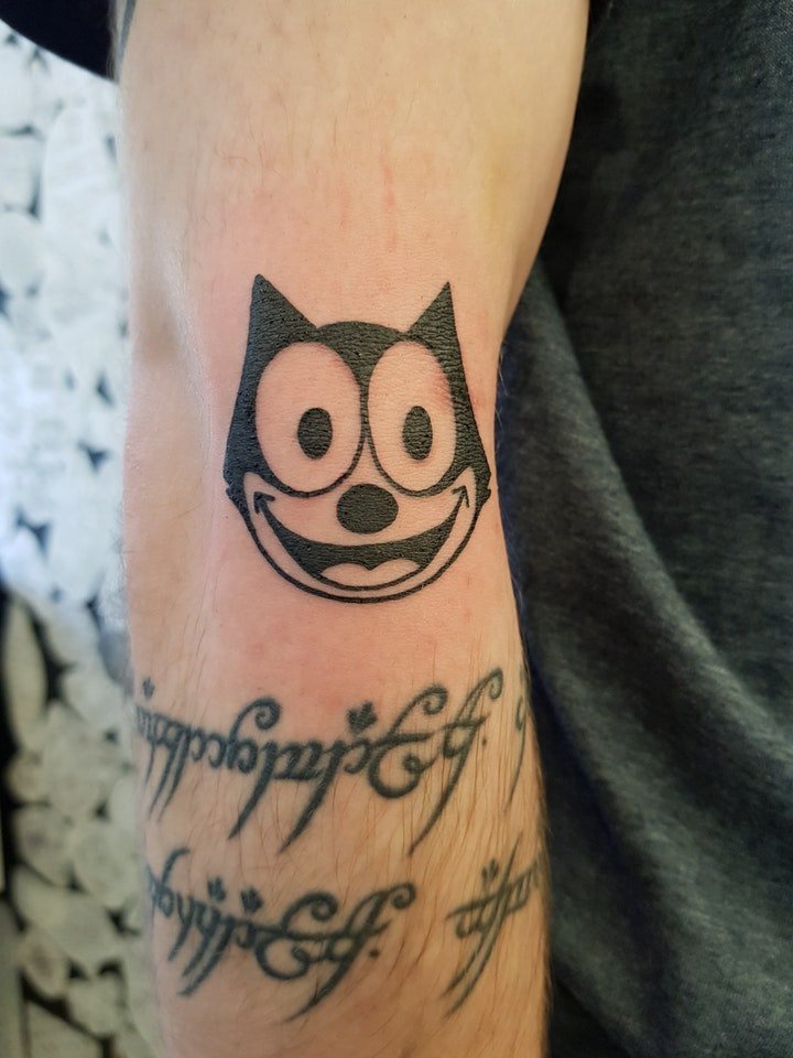 纹身 猫图案   独立而又高冷的猫咪纹身图案