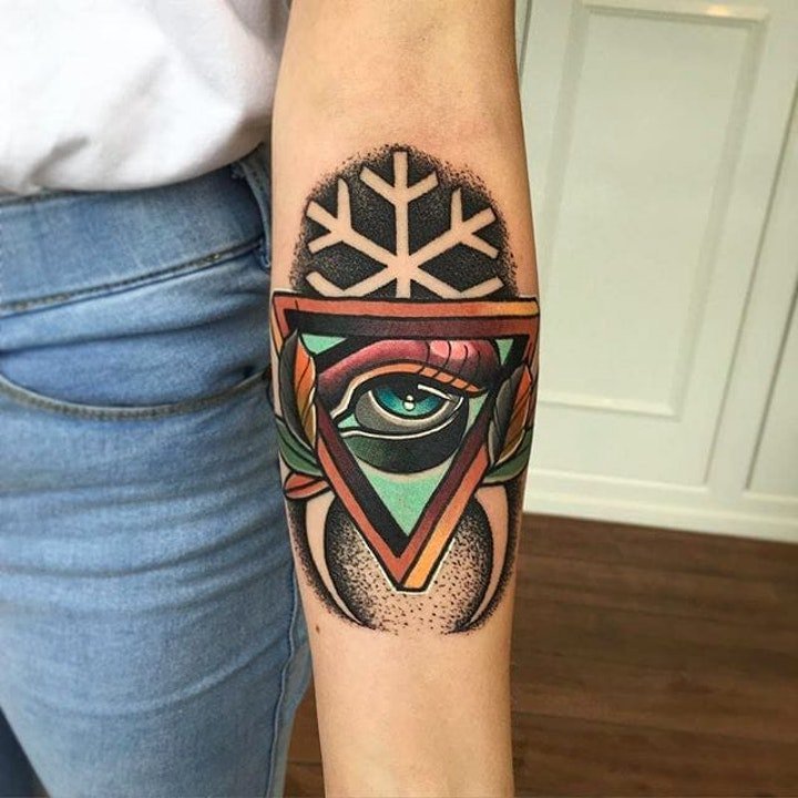 纹身雪花 8款明净而又皎洁的雪花纹身图案