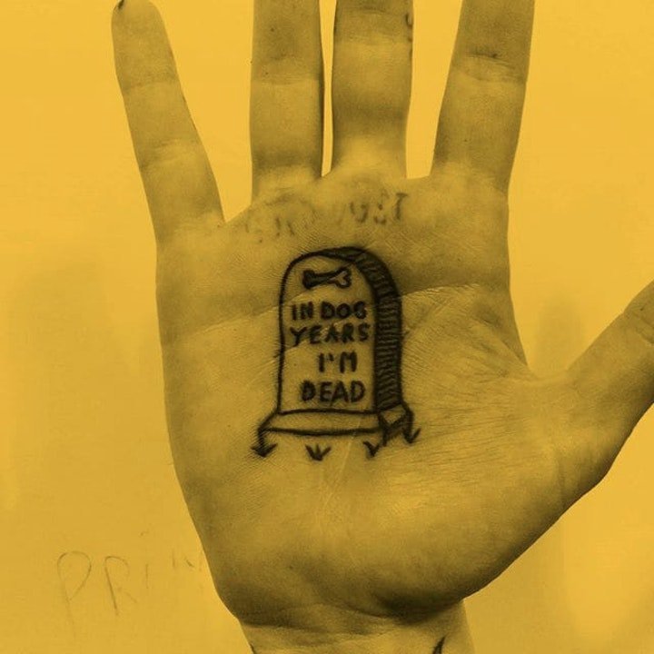 墓碑纹身图   9张纪念意味十足的墓碑纹身图案