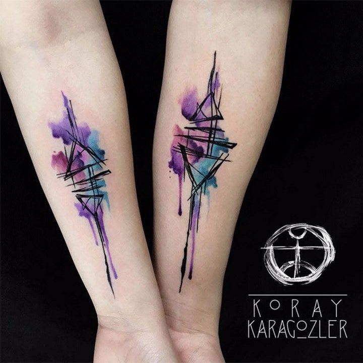 对称纹身图案 水彩纹身抽象风格的对称纹身图案