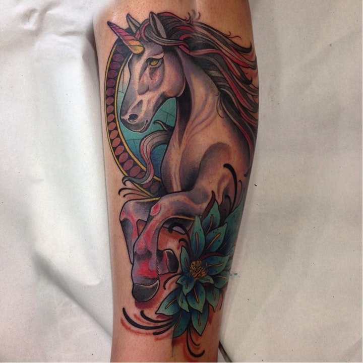 纹身独角兽   8款高贵纯洁的漂亮独角兽纹身图案