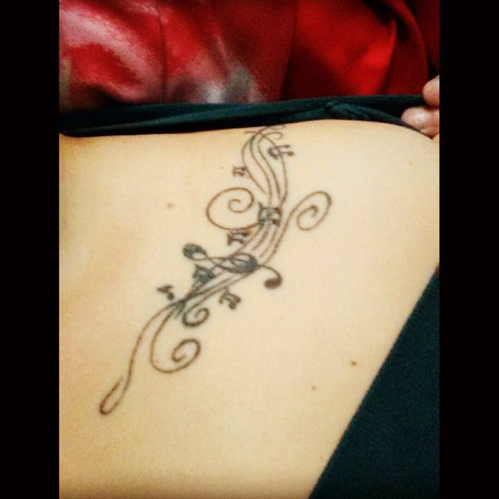 简约线条纹身图 精致的简笔画纹身简约线条纹身图案