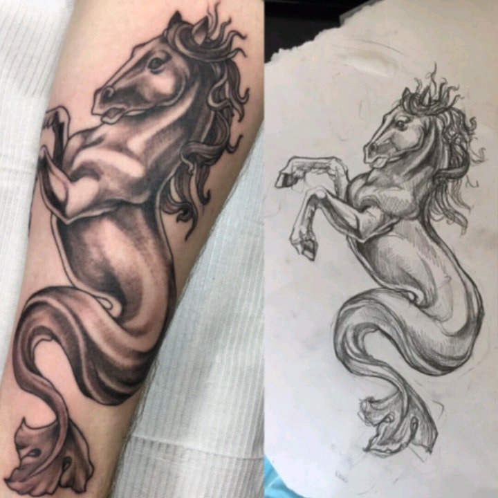 海马纹身图案    多款浮游在水中的海马纹身图案