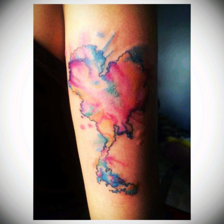 水彩纹身图片    随意而又唯美的水彩泼墨纹身图案