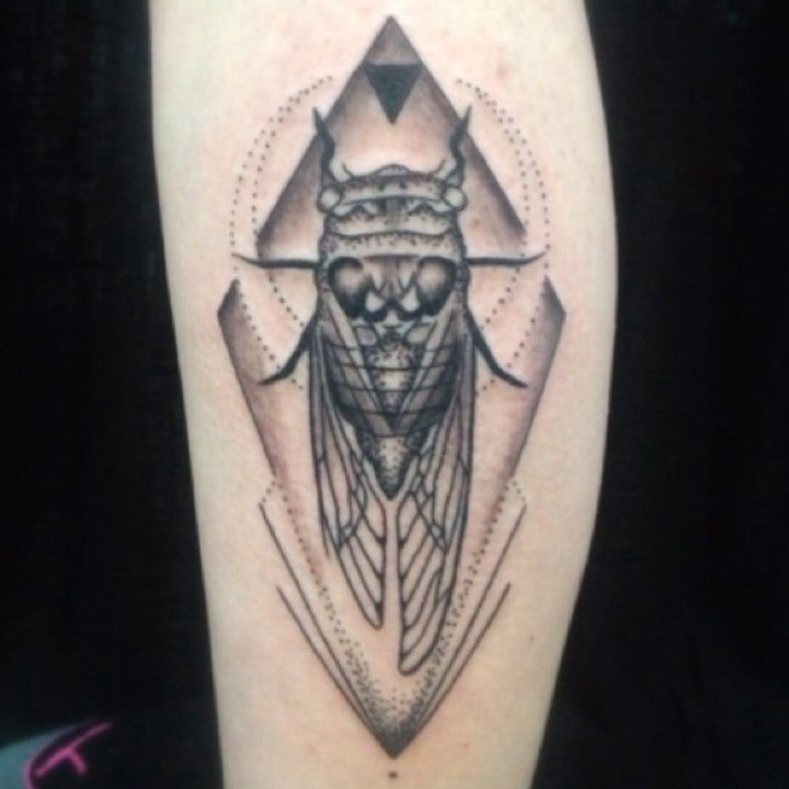 纹身黑色 多款黑色色调的小巧昆虫纹身图案