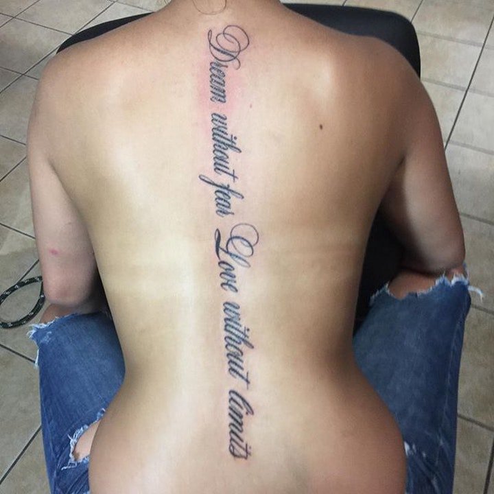 花体英文纹身图案 多款黑色简笔画纹身字母的花体英文纹身图案