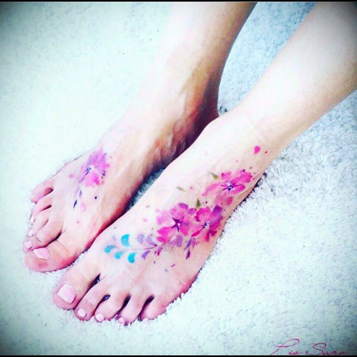 纹身图花朵 9款娇美而又花香袭人的花朵纹身图案