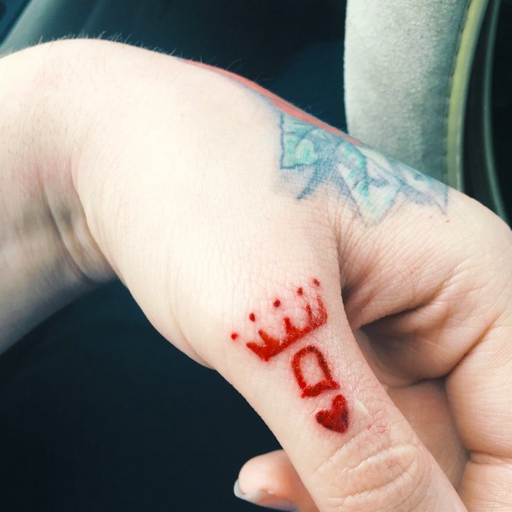 手背纹身图案 个性十足的手背纹身图案