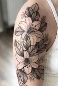 17组漂亮的黑灰点刺纹身小图片