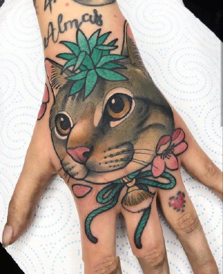 手背图案纹身-9张帅气的大花手背纹身图案作品