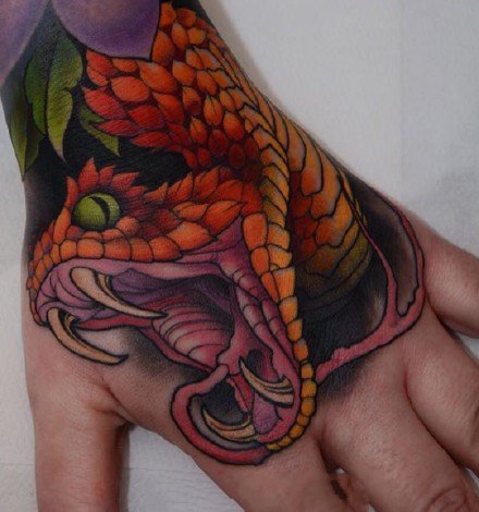 手背图案纹身-9张帅气的大花手背纹身图案作品