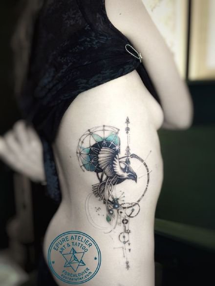 性感女生纹身 8张漂亮的女孩子专属性感纹身图案