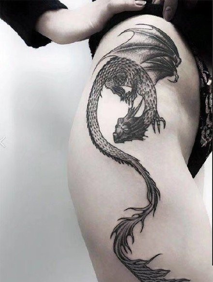 性感大腿纹身 9张女性大腿部性感的纹身作品