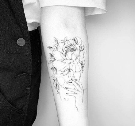 纹身素花图 漂亮的9张黑白素花小纹身图片