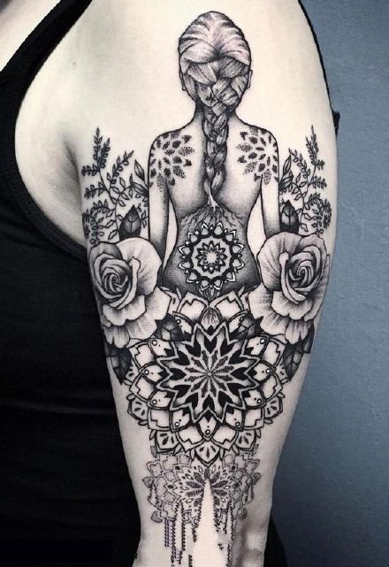 曼陀罗女人纹身 9款女郎和曼陀罗搭配的纹身图案