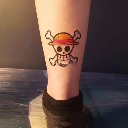 海贼王纹身图 8张动漫海贼王里面的索隆等角色纹身图案