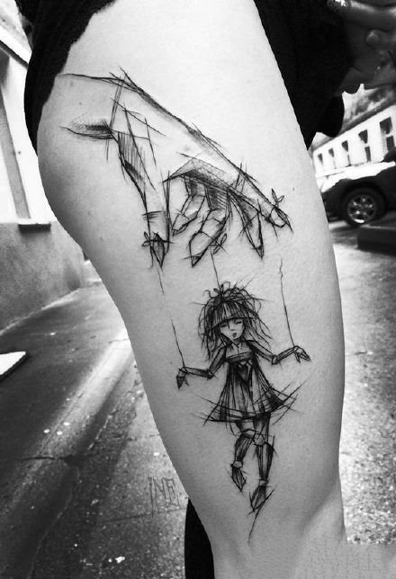 黑灰手臂点线纹身 别有一番风味的手臂点线黑灰纹身图片